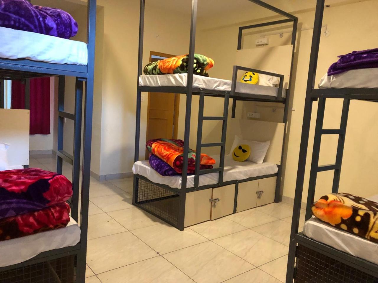Hostel Cozy Beds Касоль Экстерьер фото